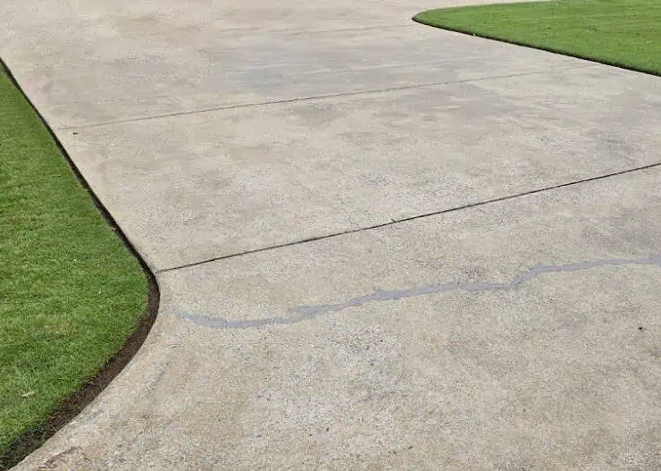 driveway-before-apex-coatings